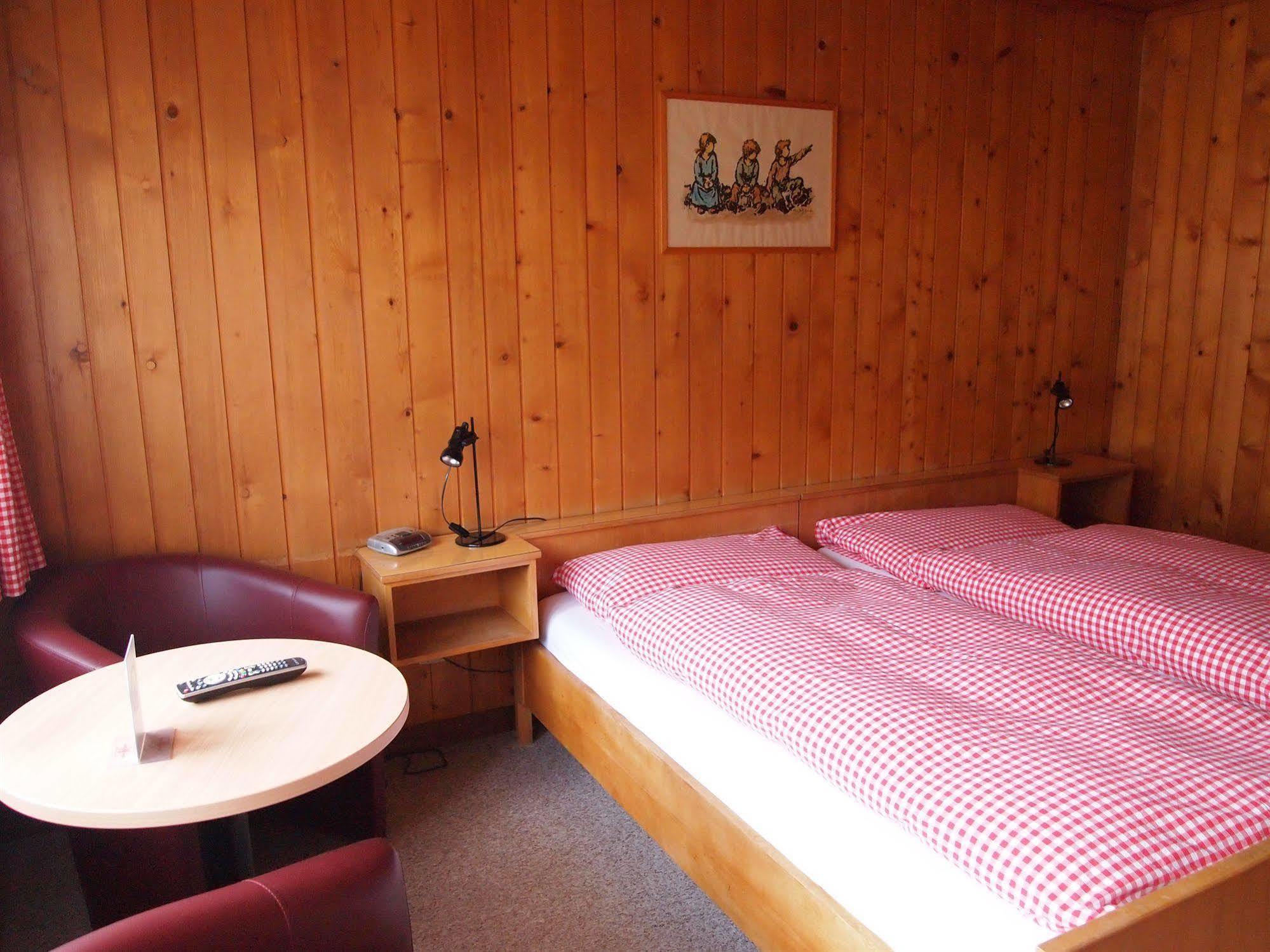 Hotel Simmental Boltigen Екстер'єр фото